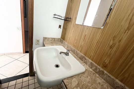 Banheiro de apartamento à venda com 3 quartos, 68m² em Lauzane Paulista, São Paulo