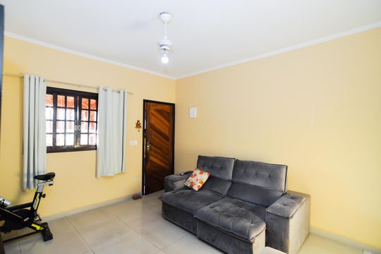 Sala de casa à venda com 2 quartos, 200m² em Vila Galvão, Guarulhos