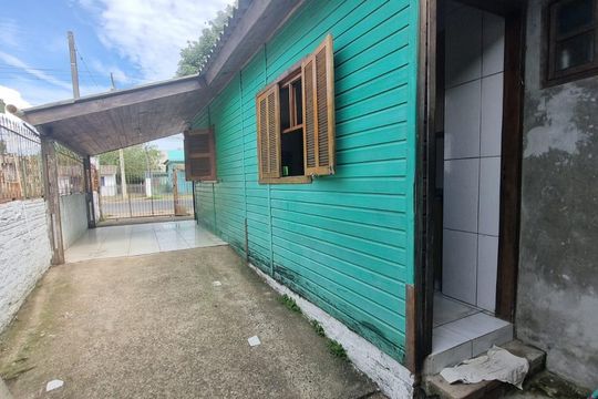 Casa à venda com 2 quartos, 60m² em Rio Branco, Canoas