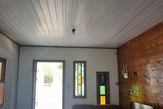 Casa à venda com 2 quartos, 60m² em Rio Branco, Canoas