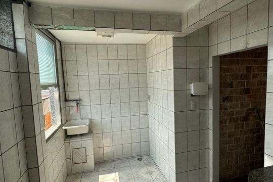 Cozinha de apartamento à venda com 3 quartos, 60m² em Irajá, Rio de Janeiro