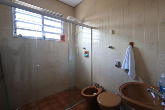 Banheiro de casa à venda com 2 quartos, 274m² em Vila Mafra, São Paulo