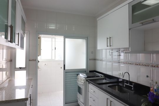 Cozinha  de apartamento para alugar com 2 quartos, 70m² em Vila Margarida, São Bernardo do Campo