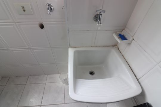 Área de Serviço de apartamento para alugar com 2 quartos, 70m² em Vila Margarida, São Bernardo do Campo