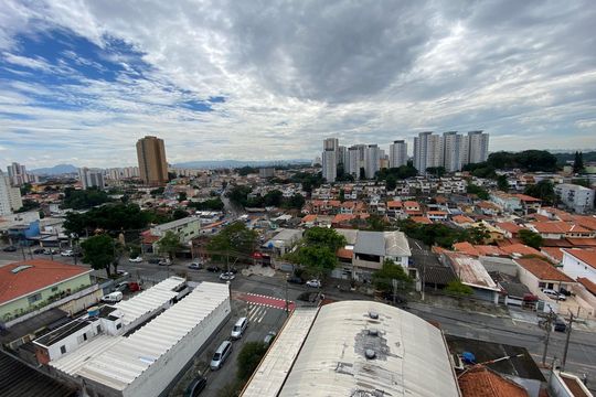 vista das janelas de apartamento à venda com 2 quartos, 49m² em Jardim Pinheiros, São Paulo