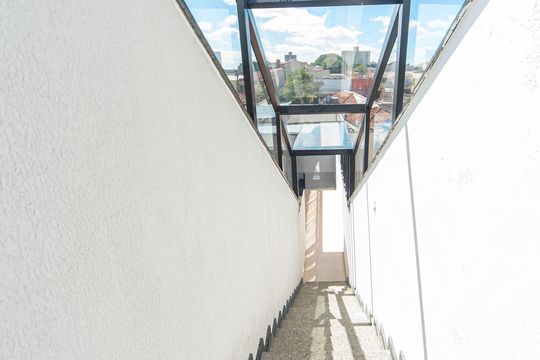 Acesso de apartamento à venda com 2 quartos, 83m² em Vila América, Santo André
