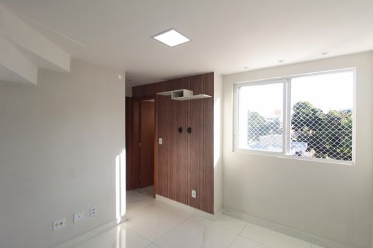 Sala de apartamento para alugar com 2 quartos, 90m² em Venda Nova, Belo Horizonte