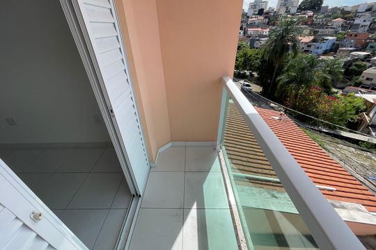Varanda do quarto 1 de casa à venda com 3 quartos, 145m² em Rio Pequeno, São Paulo