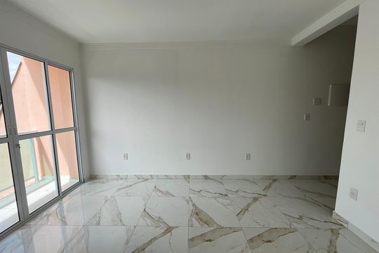 Sala de casa à venda com 3 quartos, 145m² em Rio Pequeno, São Paulo
