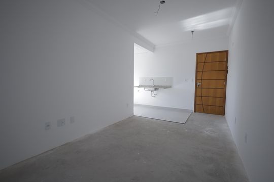 Sala de apartamento à venda com 2 quartos, 54m² em Vila Pires, Santo André