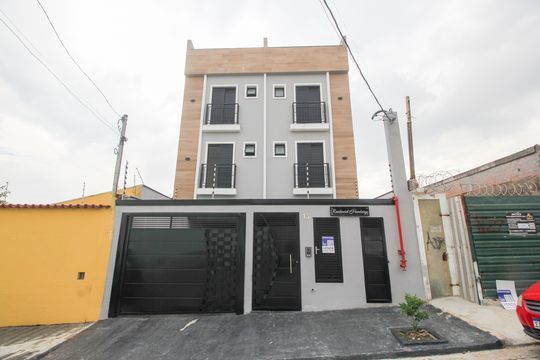 Fachada de apartamento à venda com 2 quartos, 50m² em Vila Guarani, Santo André