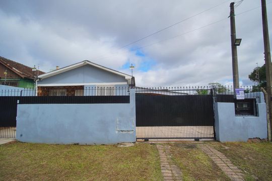 Fachada de casa para alugar com 5 quartos, 70m² em Morro Santana, Porto Alegre