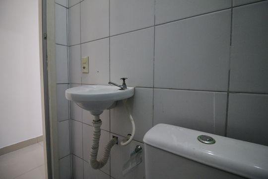 Banheiro Social de casa à venda com 2 quartos, 89m² em Curicica, Rio de Janeiro