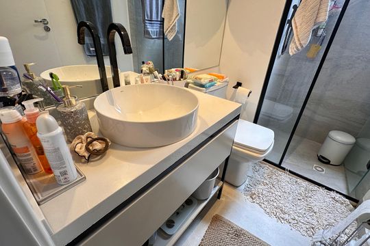 Banheiro Suíte de apartamento à venda com 3 quartos, 81m² em Santo Amaro, São Paulo