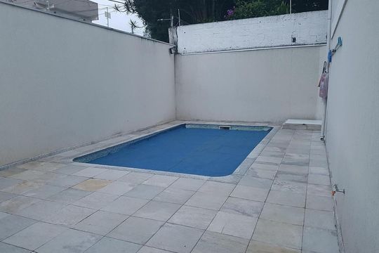 Área comum de casa à venda com 3 quartos, 150m² em Vila Santana, São Paulo