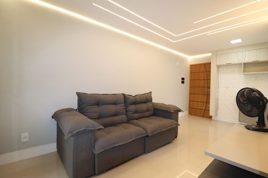 Sala de apartamento à venda com 2 quartos, 54m² em Vila Pires, Santo André