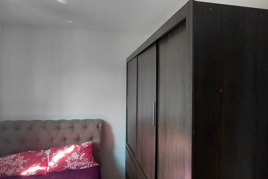 Quarto de apartamento para alugar com 2 quartos, 41m² em Maria Paula, São Gonçalo