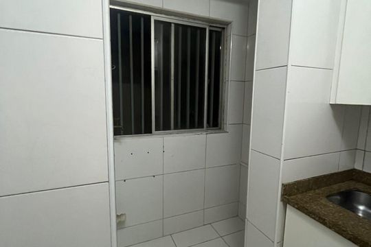 Cozinha de apartamento à venda com 2 quartos, 45m² em Jardim Paraguacu, São Paulo