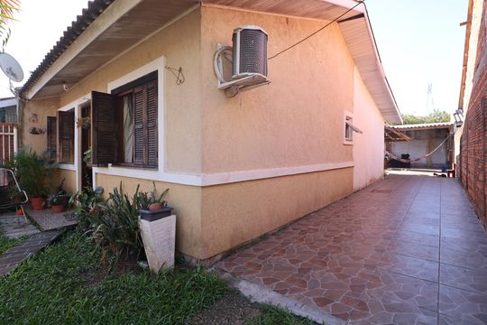 Quintal de casa para alugar com 2 quartos, 70m² em São José, Canoas