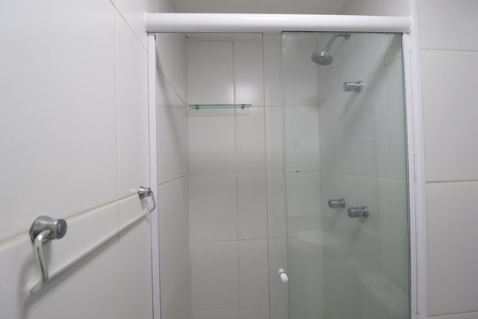 Banheiro de apartamento à venda com 2 quartos, 78m² em Vila Metalúrgica, Santo André