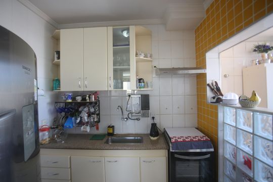 Cozinha de apartamento à venda com 4 quartos, 200m² em Calafate, Belo Horizonte