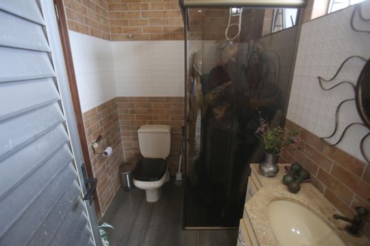 Banheiro cobertura de apartamento à venda com 4 quartos, 200m² em Calafate, Belo Horizonte