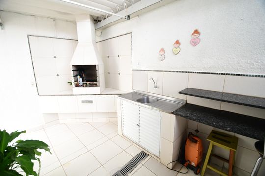 Espaço Gourmet de casa à venda com 3 quartos, 209m² em Jardim Chapadão, Campinas
