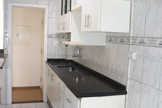 Cozinha de apartamento à venda com 2 quartos, 71m² em Bela Vista, São Paulo