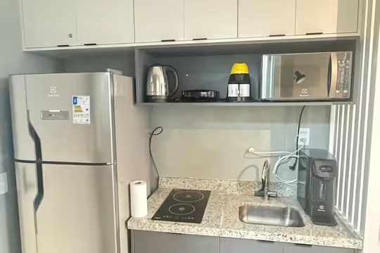 Cozinha de apartamento para alugar com 1 quarto, 23m² em Santa Cecilia, São Paulo