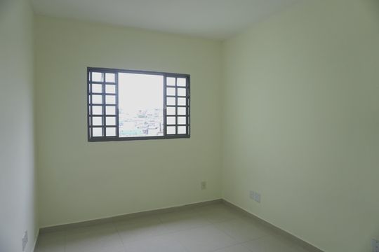 Casa à venda com 2 quartos, 60m² em Vila Santa Teresinha, São Paulo
