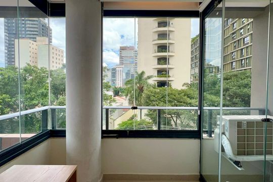Varanda da Sala de kitnet/studio para alugar com 1 quarto, 33m² em Pinheiros, São Paulo