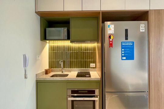 Cozinha de kitnet/studio para alugar com 1 quarto, 33m² em Pinheiros, São Paulo