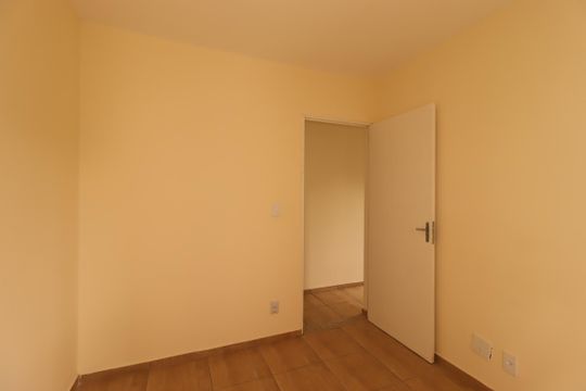 Quarto 1 de apartamento à venda com 2 quartos, 51m² em Parque Sao Vicente, Santo André