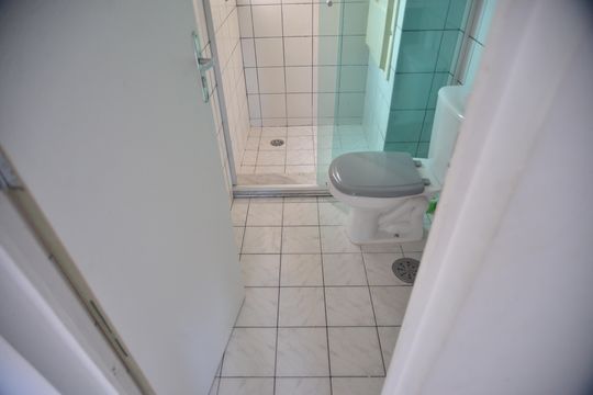 Banheiro Social de apartamento à venda com 3 quartos, 61m² em Utinga, Santo André