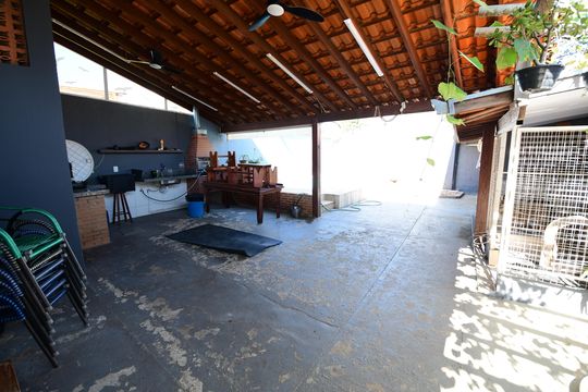 Varanda gourmet de casa à venda com 3 quartos, 165m² em Parque dos Pomares, Campinas