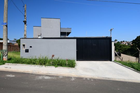 Fachada de casa à venda com 3 quartos, 165m² em Parque dos Pomares, Campinas