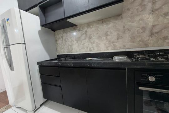 Cozinha de apartamento à venda com 2 quartos, 44m² em Cidade São Pedro - Gleba B, Santana de Parnaíba