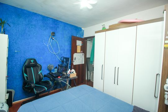 Suíte 2 de apartamento à venda com 2 quartos, 61m² em Vila Luzita, Santo André