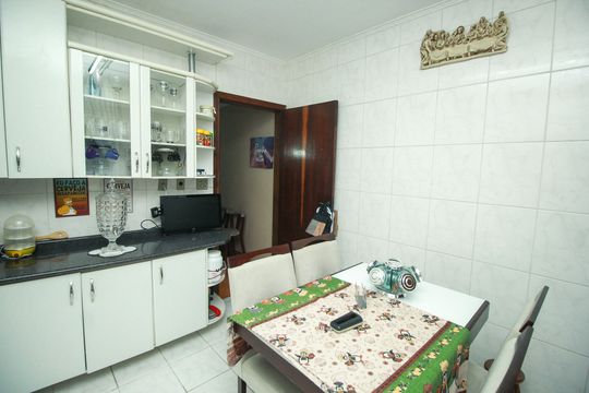 Cozinha de apartamento à venda com 2 quartos, 61m² em Vila Luzita, Santo André
