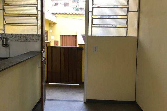 Casa para alugar com 2 quartos, 55m² em Vila Perola, Contagem
