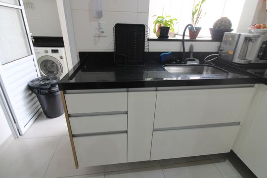 Cozinha de apartamento à venda com 2 quartos, 58m² em Vila Costa Melo, São Paulo