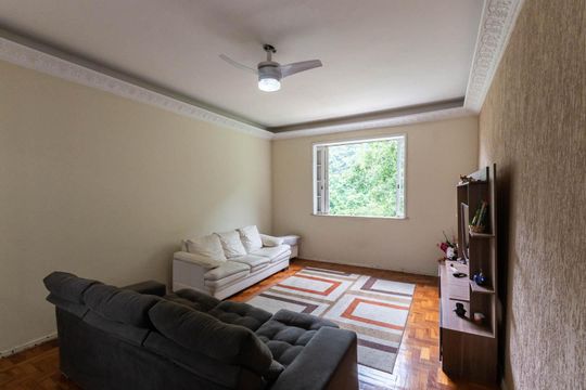 Casa à venda com 3 quartos, 300m² em Grajaú, Rio de Janeiro