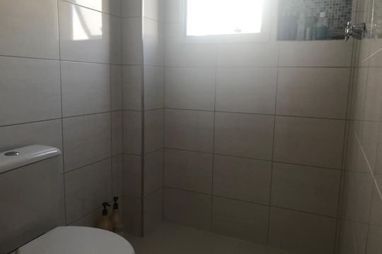 Banheiro de apartamento à venda com 2 quartos, 63m² em Vila Helena, São Bernardo do Campo