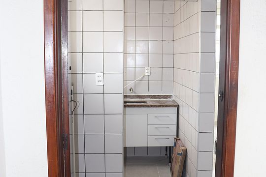 Cozinha de apartamento para alugar com 1 quarto, 33m² em Bela Vista, São Paulo