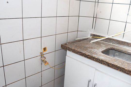 Cozinha de apartamento para alugar com 1 quarto, 33m² em Bela Vista, São Paulo