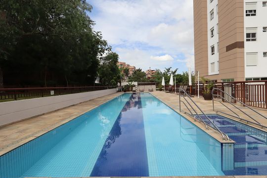 Área comum - Piscina de apartamento à venda com 2 quartos, 69m² em Vila Andrade, São Paulo