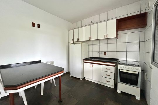 Sala de apartamento para alugar com 1 quarto, 35m² em Lagoa da Conceição, Florianópolis