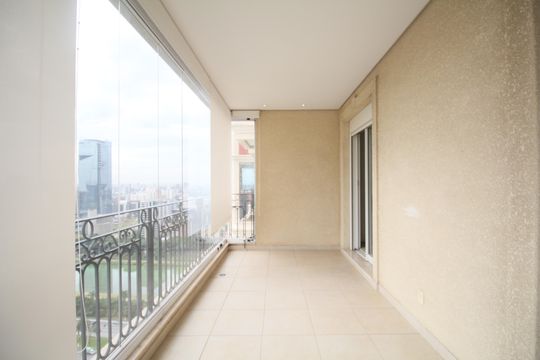 Apartamento para alugar com 4 quartos, 435m² em Jardim Fonte do Morumbi, São Paulo