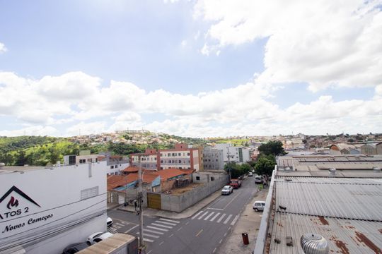 Vista do Terraço de casa para alugar com 4 quartos, 360m² em Arvoredo, Contagem