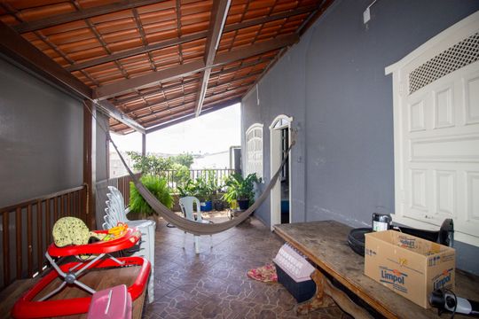 Varanda da Sala de casa para alugar com 4 quartos, 360m² em Arvoredo, Contagem